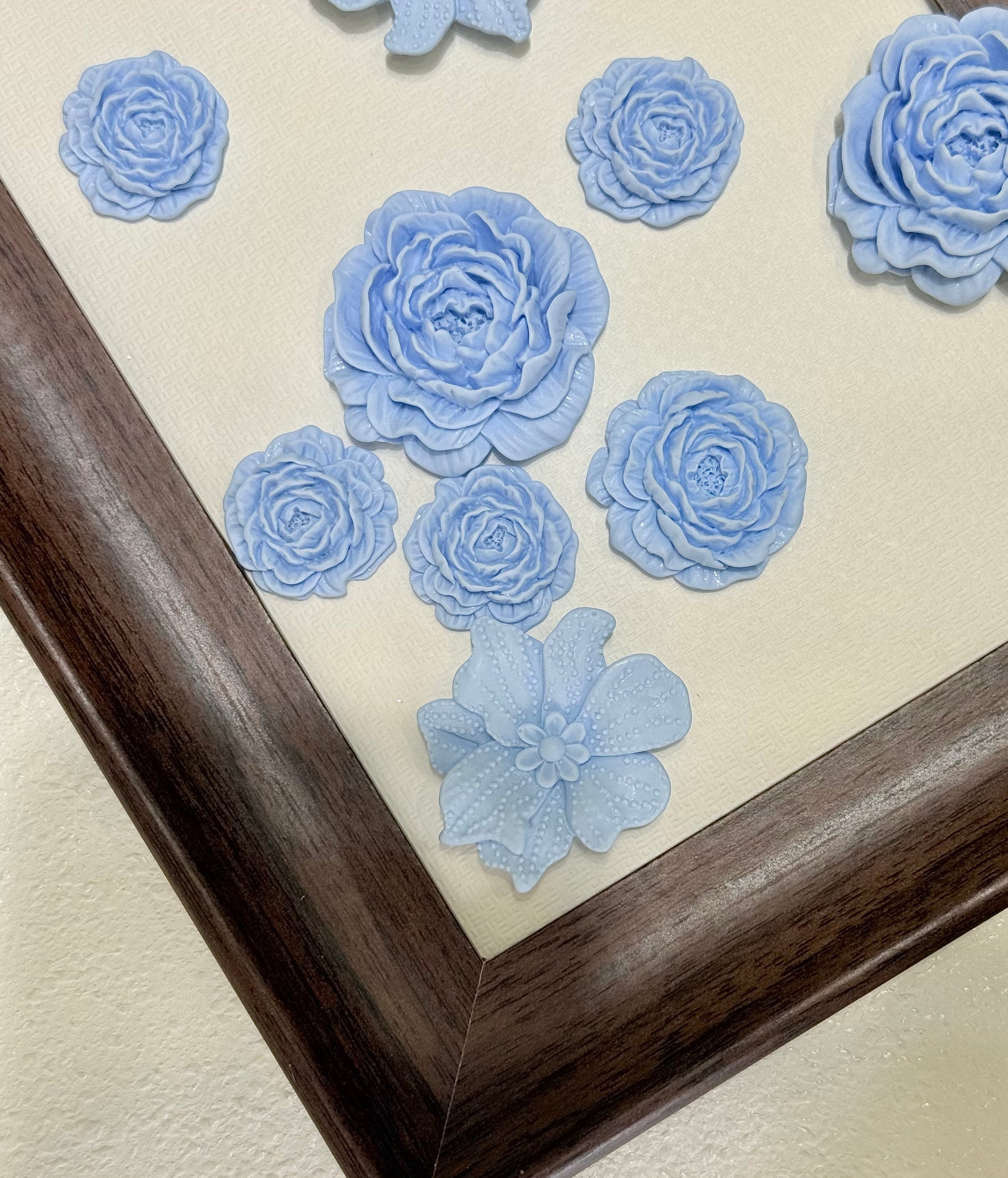 Glow-in-the-Dark Flower Shoe Charms – Make Your Shoes Shine Day & Night! Cute Acrylic Decor for Parties, Gifts & Wristbands