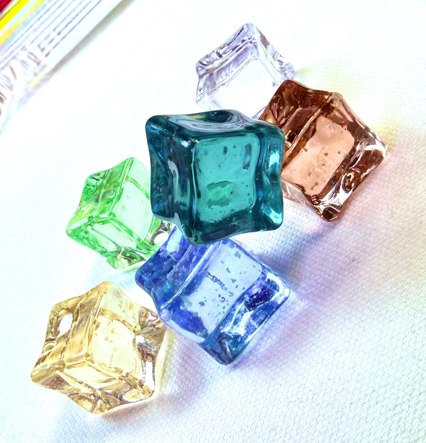 38 Random Packs of Realistic Acrylic Decorative Props for DIY Crafts Vases & Home Decor - Reusable & Colorful