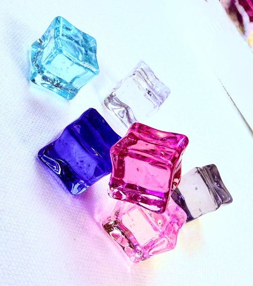 20 Random Packs of Realistic Acrylic Decorative Props for DIY Crafts Vases & Home Decor - Reusable & Colorful