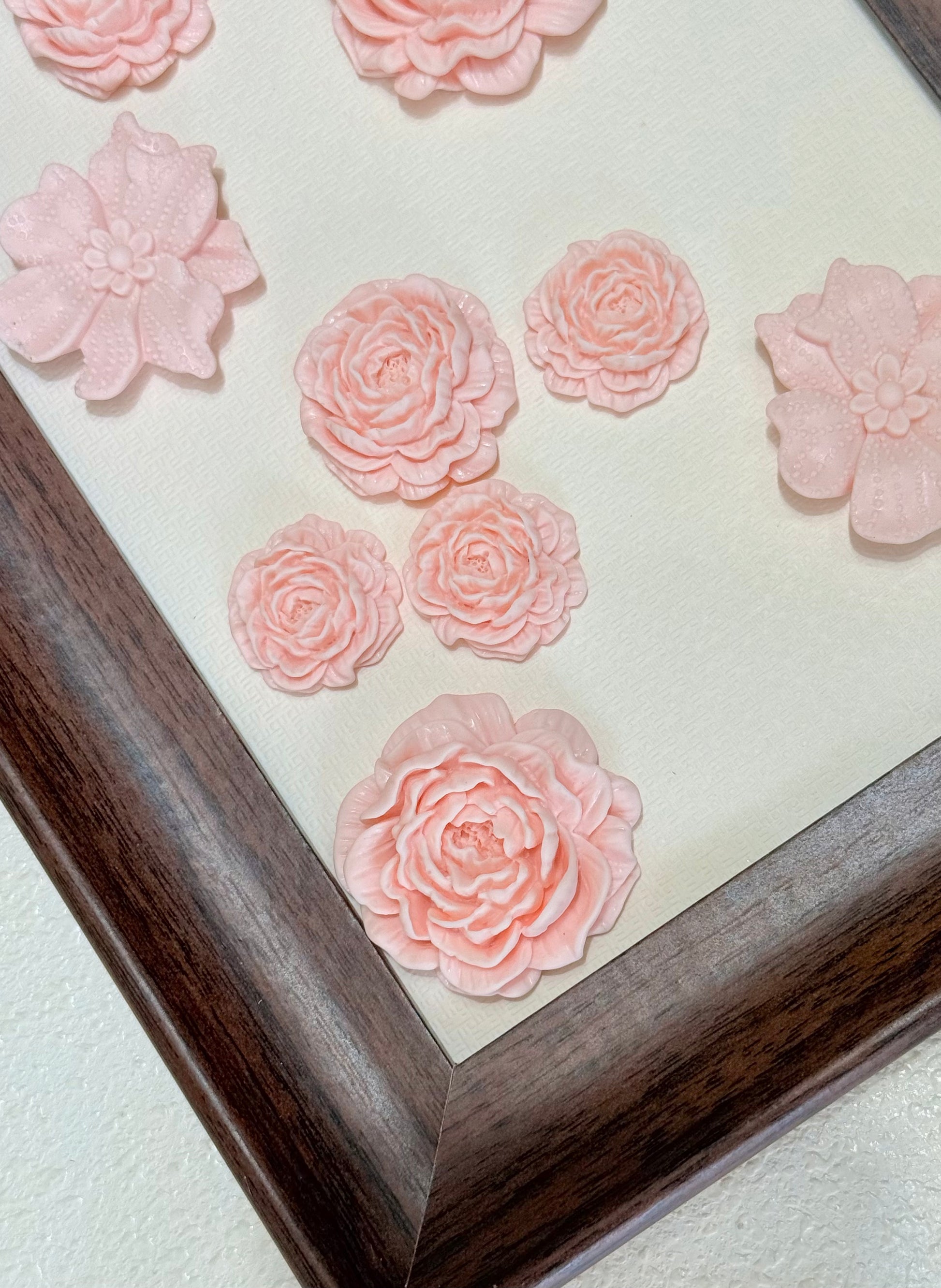 Glow-in-the-Dark Flower Shoe Charms – Make Your Shoes Shine Day & Night! Cute Acrylic Decor for Parties, Gifts & Wristbands