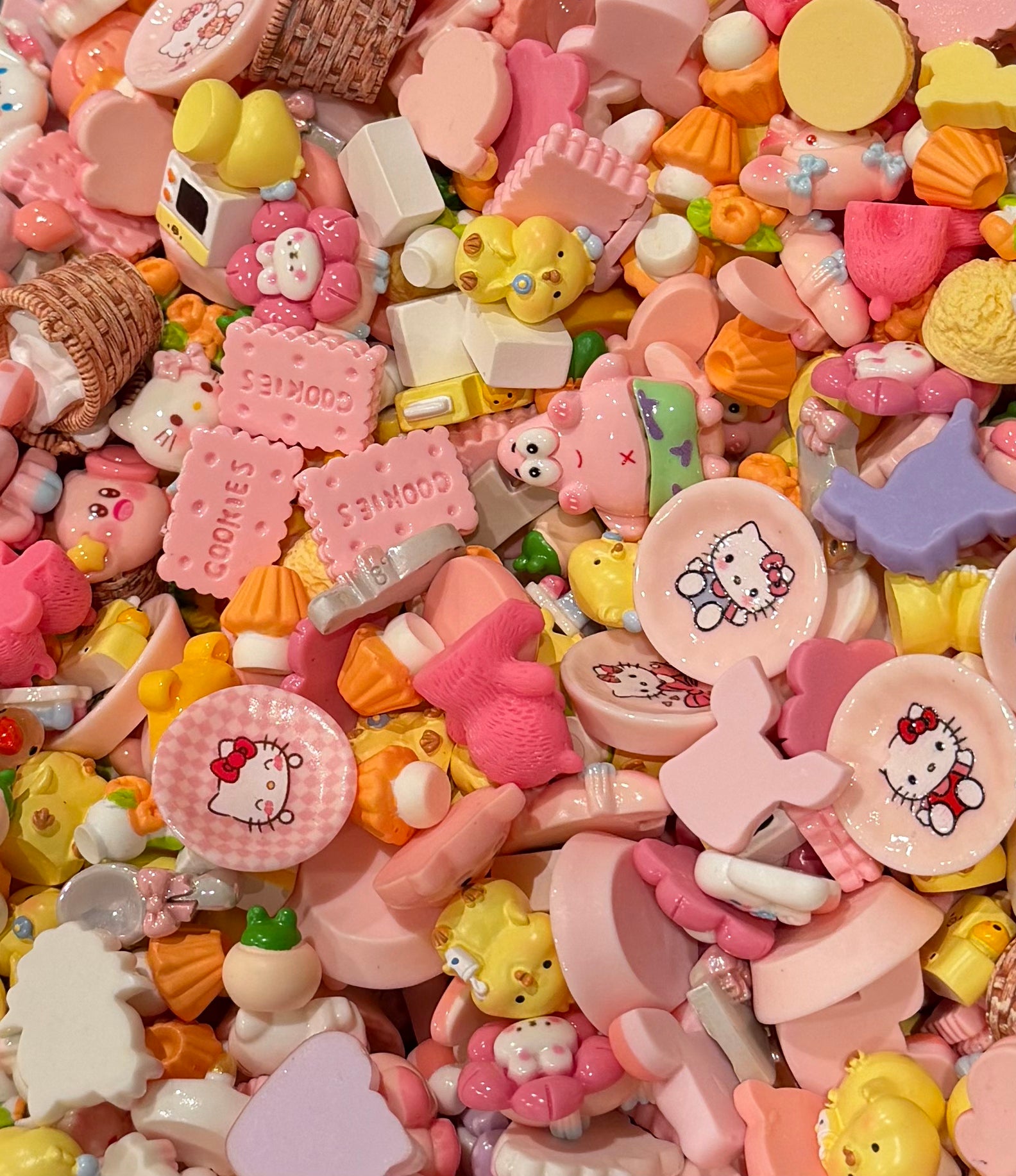 🎀Little Cards $5.99 per cup ( about 3oz)